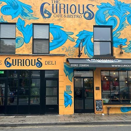 The Curious Apartment, 切尔滕纳姆 外观 照片